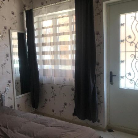 Appartment In Old Tbs, Near Holy Trinity Cathedral Tbilisi Exterior photo
